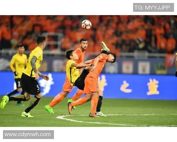 2013年恒大与鲁能激战回顾:巅峰对决中的荣耀与遗憾 2013年恒大与鲁能激战回顾:巅峰对决中的荣耀与遗憾