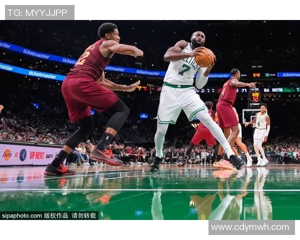 2017年NBA季后赛猛龙与骑士的激烈对决回顾与分析