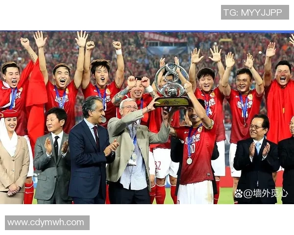 人和对阵恒大2019年精彩回顾与战术分析，揭示足球赛场的激烈对抗与精彩瞬间