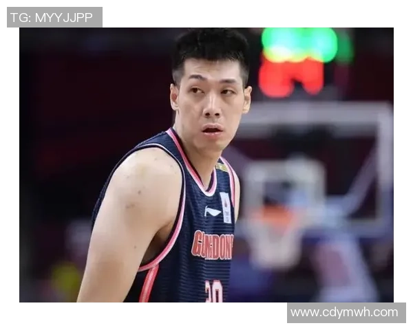 任骏飞领衔广东男篮奋战CBA赛季展现出色球技与团队精神